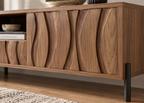 Collection ONDARIA – Meuble TV & table basse en bois massif au design ondulé