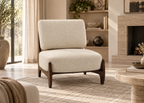 Fauteuil bouclette crème SÉVERIN – structure bois foncé